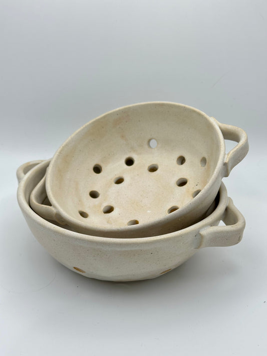 Stoneware Berry Bowl